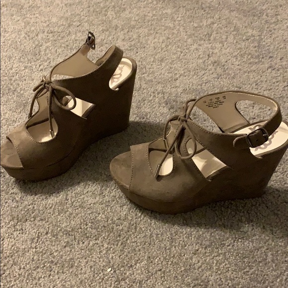 Suede Wedges - Picture 3 of 6